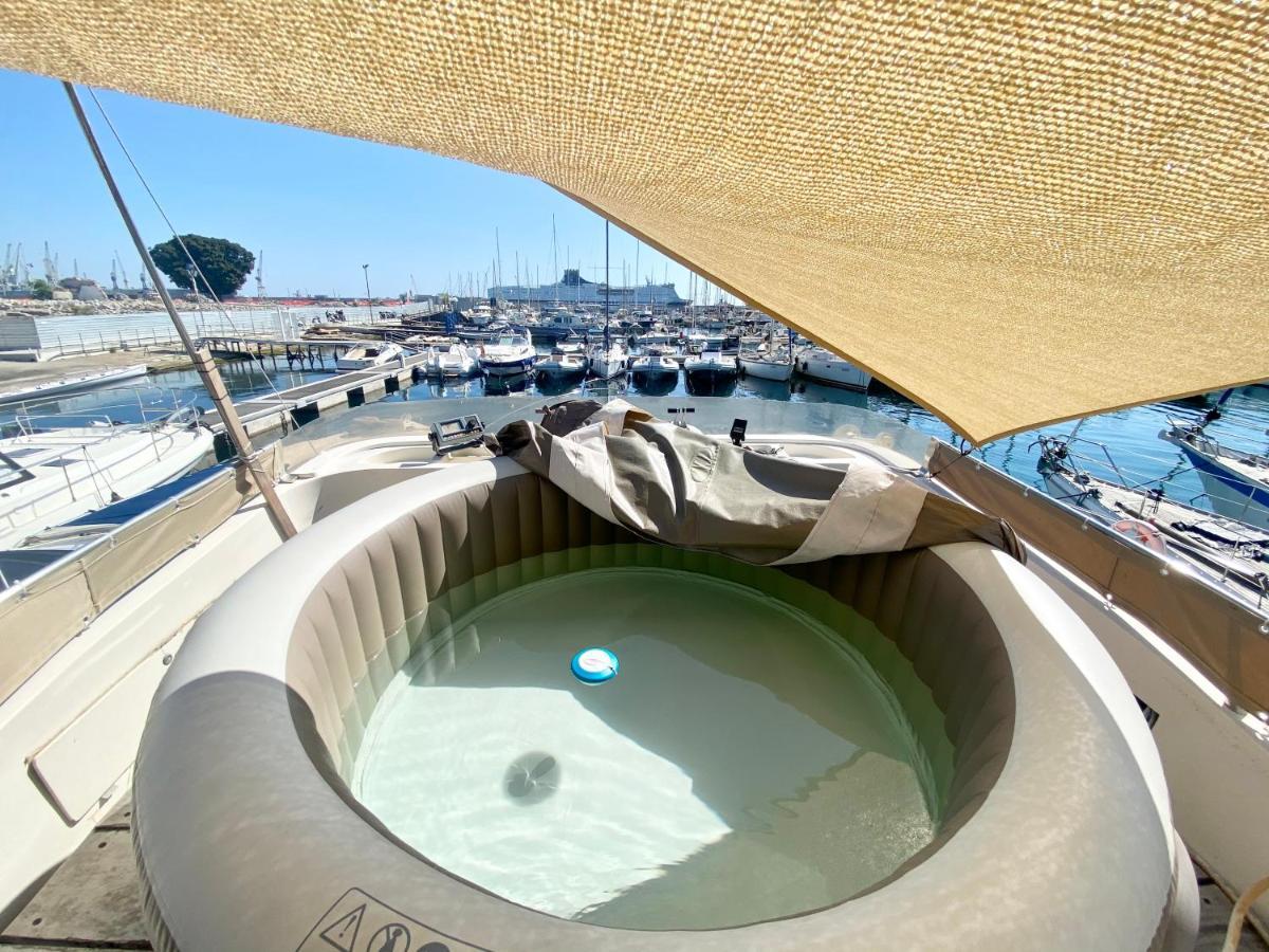 Panaby Houseboat Hotel Palermo Exterior photo